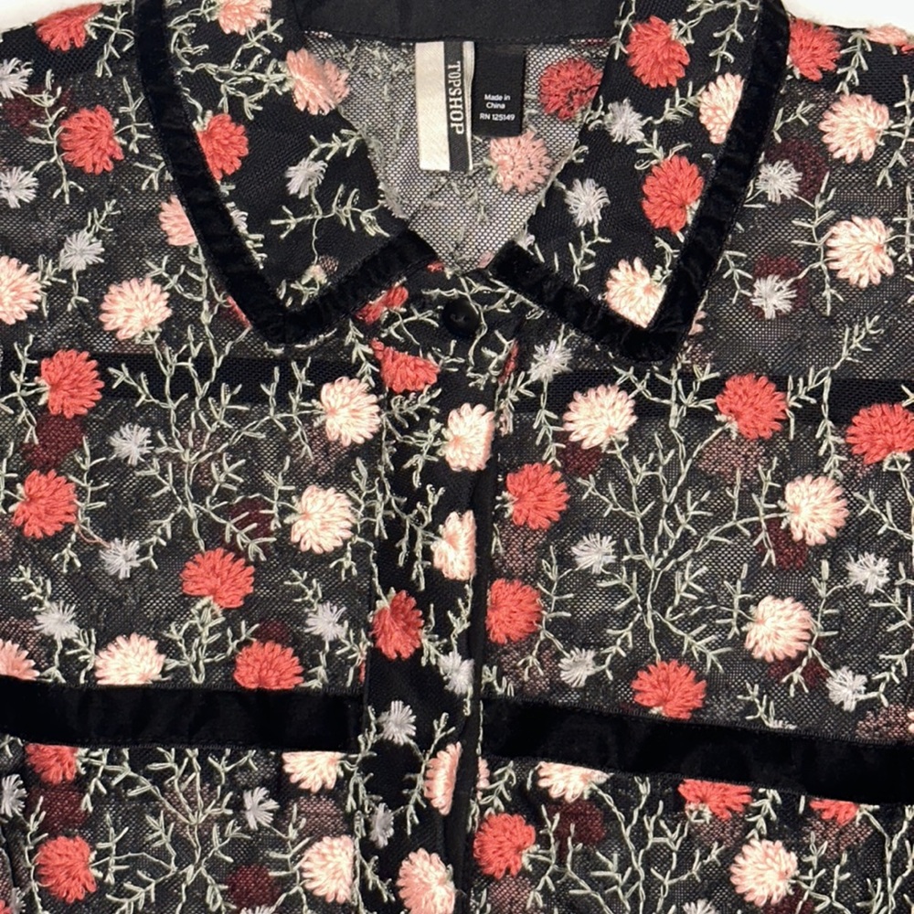 Floral embroidered top - Picture 3 of 7